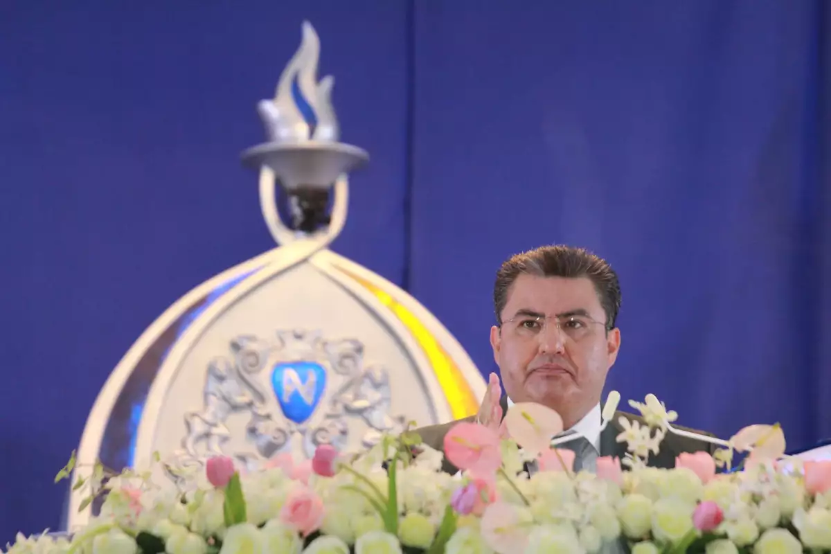 Naasón Joaquín García, líder de la iglesia evangélica “La Luz del Mundo” fue detenido en Estados Unidos tras ser acusado por trata de personas, pornografía infantil, violación de menores y otros delitos. La fotografía corresponde durante  la asamblea mundial que se llevó a cabo en el municipio de Apizaco, Tlaxcala en el año 2017.
FOTO: ARCHIVO/ JOAQUÍN SANLUIS /CUARTOSCURO.COM