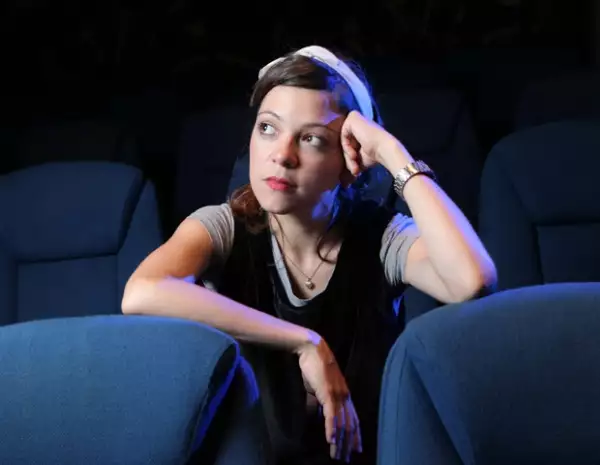 Natalia Lafourcade llegará hoy a los cines de México con su papel en la película El Cielo en Tu Mirada.