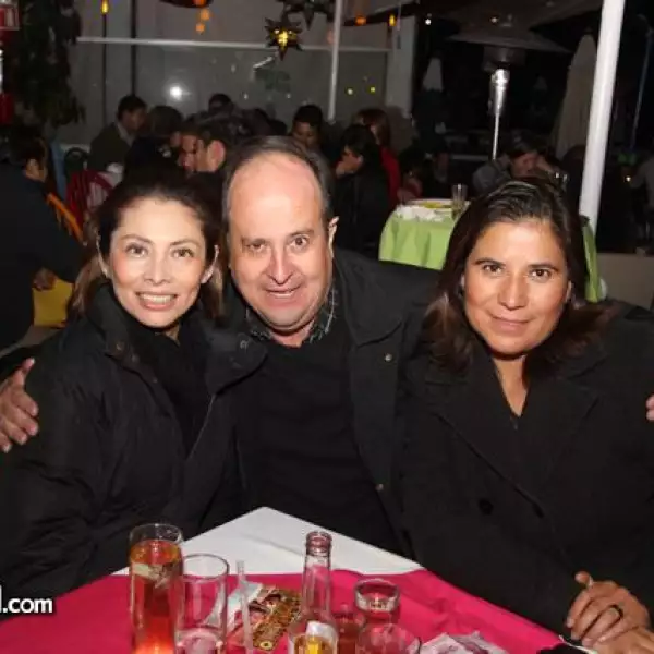 Paty Sanchez,Mario Flores Fierro,Sandra Lopez