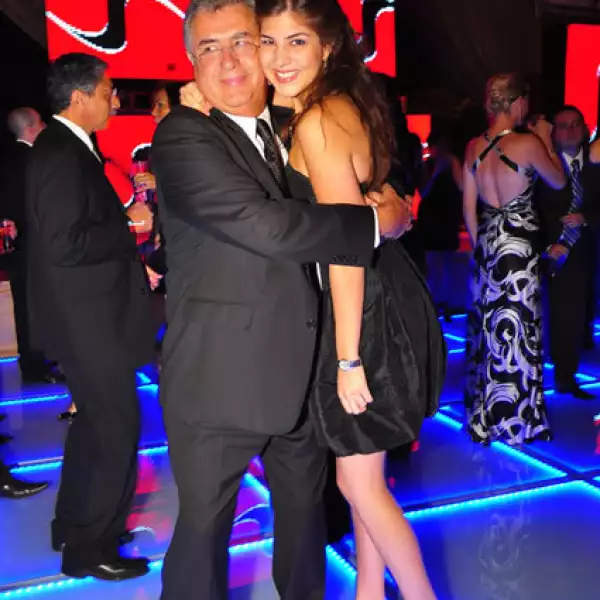 Ariel Cruz,Mónica Cruz