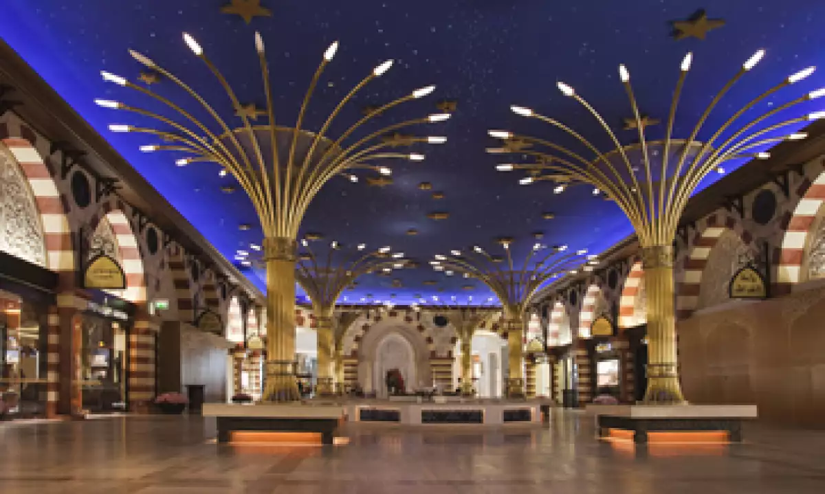 El Dubai Mall tiene 1,200 tiendas y 54 hectáreas de espacio comercial. (Foto: Getty Images)
