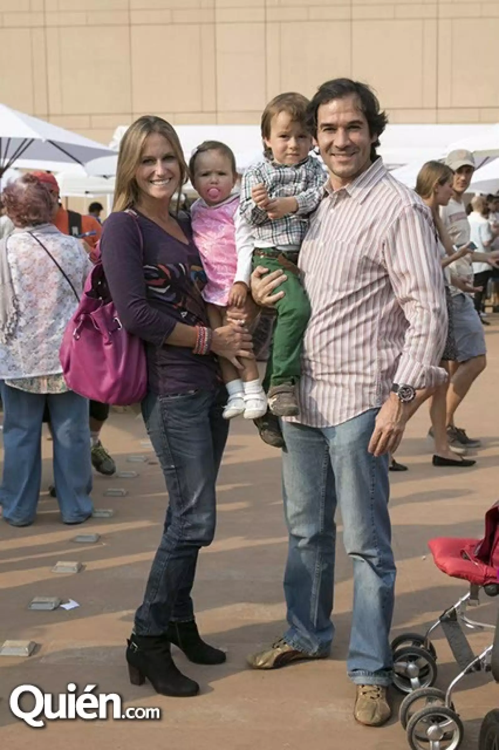 Raphaela Berckemeyer, Valentina, Sebastian y Juan Pablo Quiroz