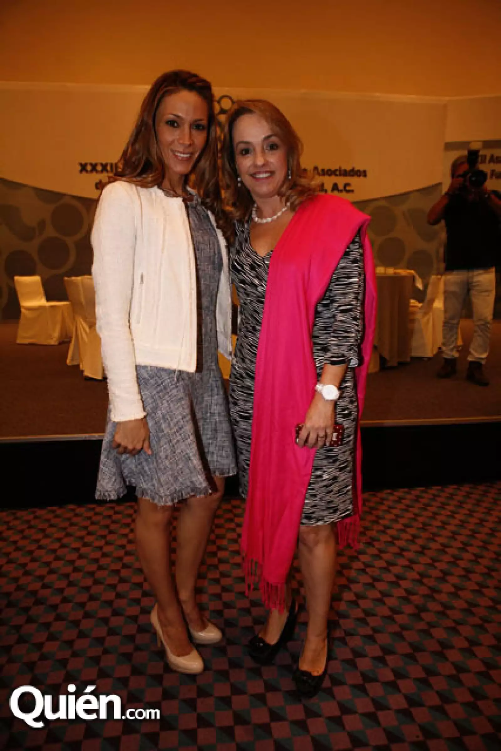 Marcela Garza de Vázquez y Gabriela Roel de Simón