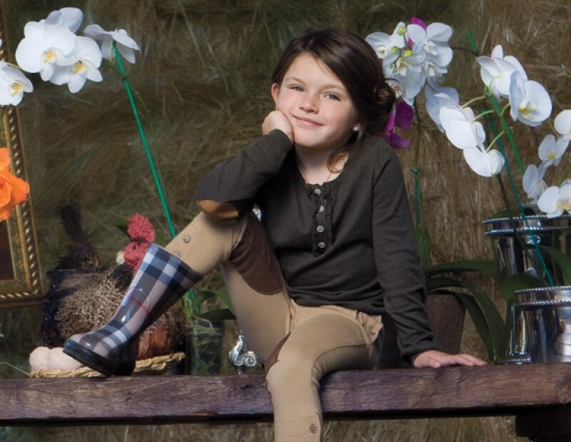 Antonia es la hija mayor de Issabela Camil y Sergio Mayer.