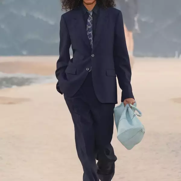 Vuitton m S27 010.jpg