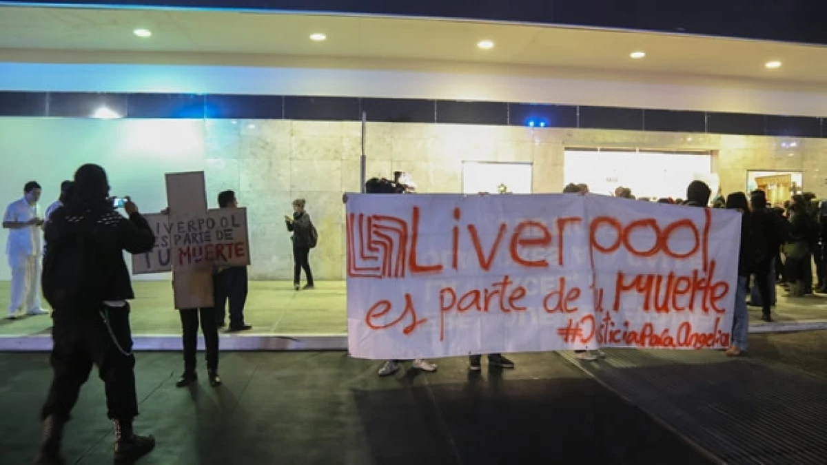 Liverpool muerte empleada