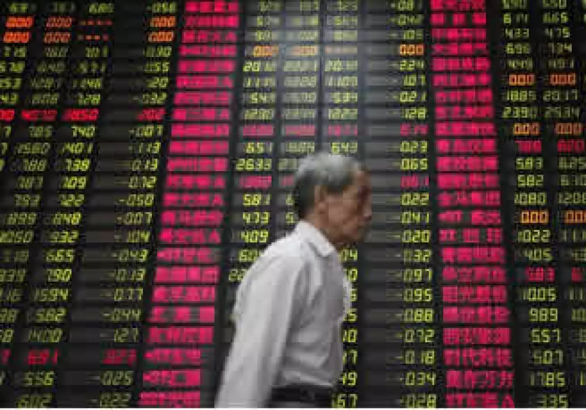 Los mercados tuvieron tranquilidad tras un reporte que mostró una contracción menor a la esperada en la economía estadounidense entre abril y junio. (Foto: AP)