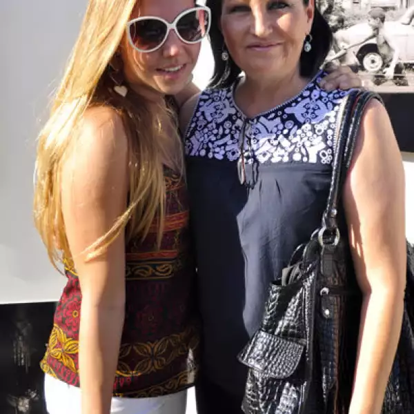 Sofy Ayarzagoitia y Maya Cantú