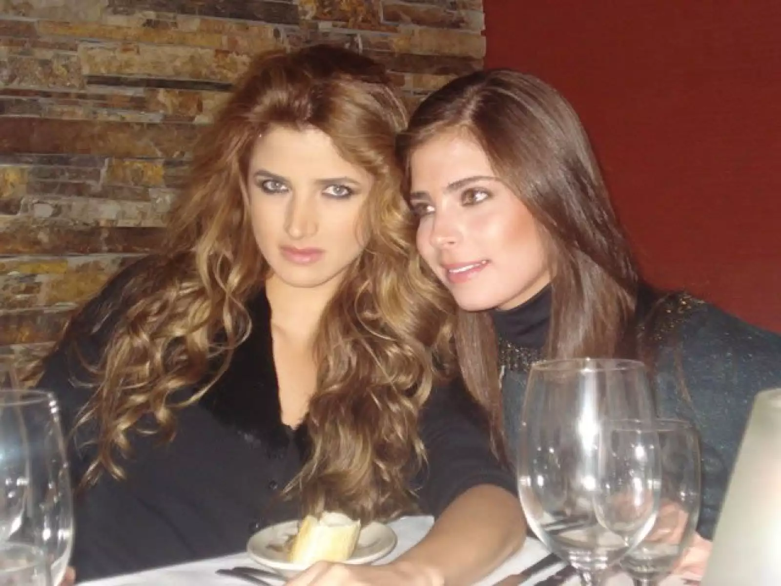 Actualmente sale con Rosdrigo Ruíz de Teresa.