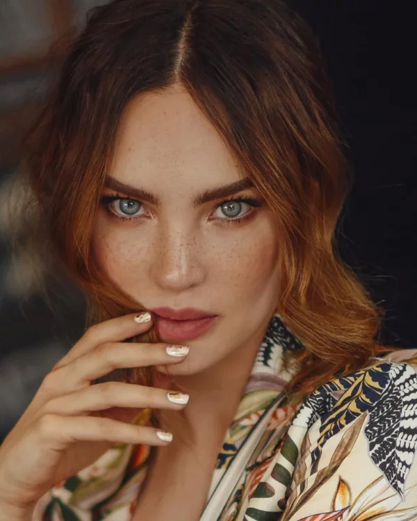 Belinda-uñas-cortas.jpeg