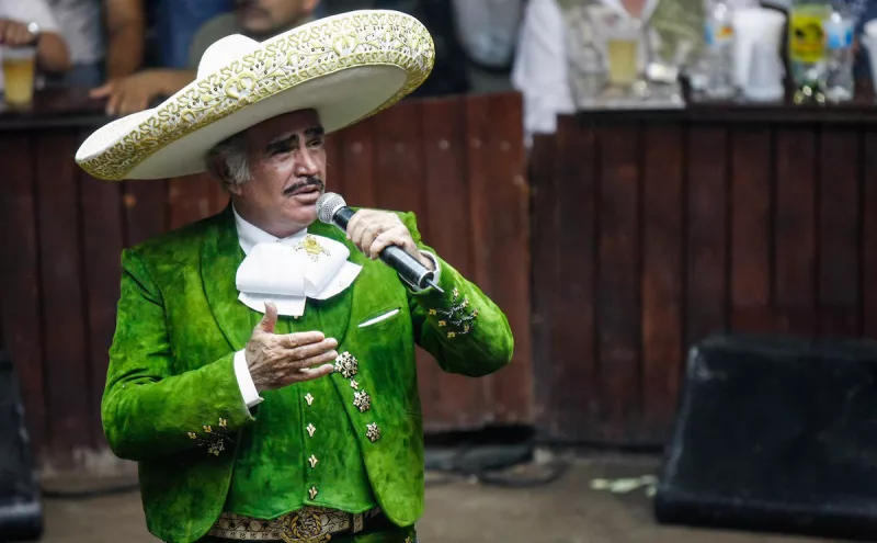 Vicente Fernandez Picture File