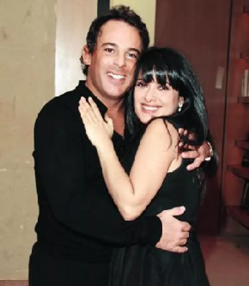 Organizó una cena para el heredero de Jumex a la que llegó Luis Miguel.