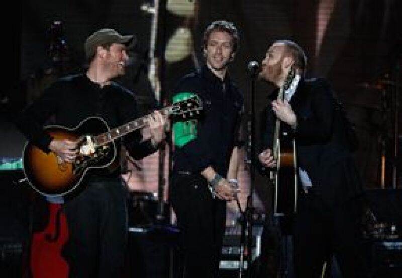 Desde el pasado 1 de marzo y hasta el día 20 del mismo mes, quien descargue la mayor cantidad de contenido de la banda será el ganador del disco con la rúbrica de Chris Martin y compañía.