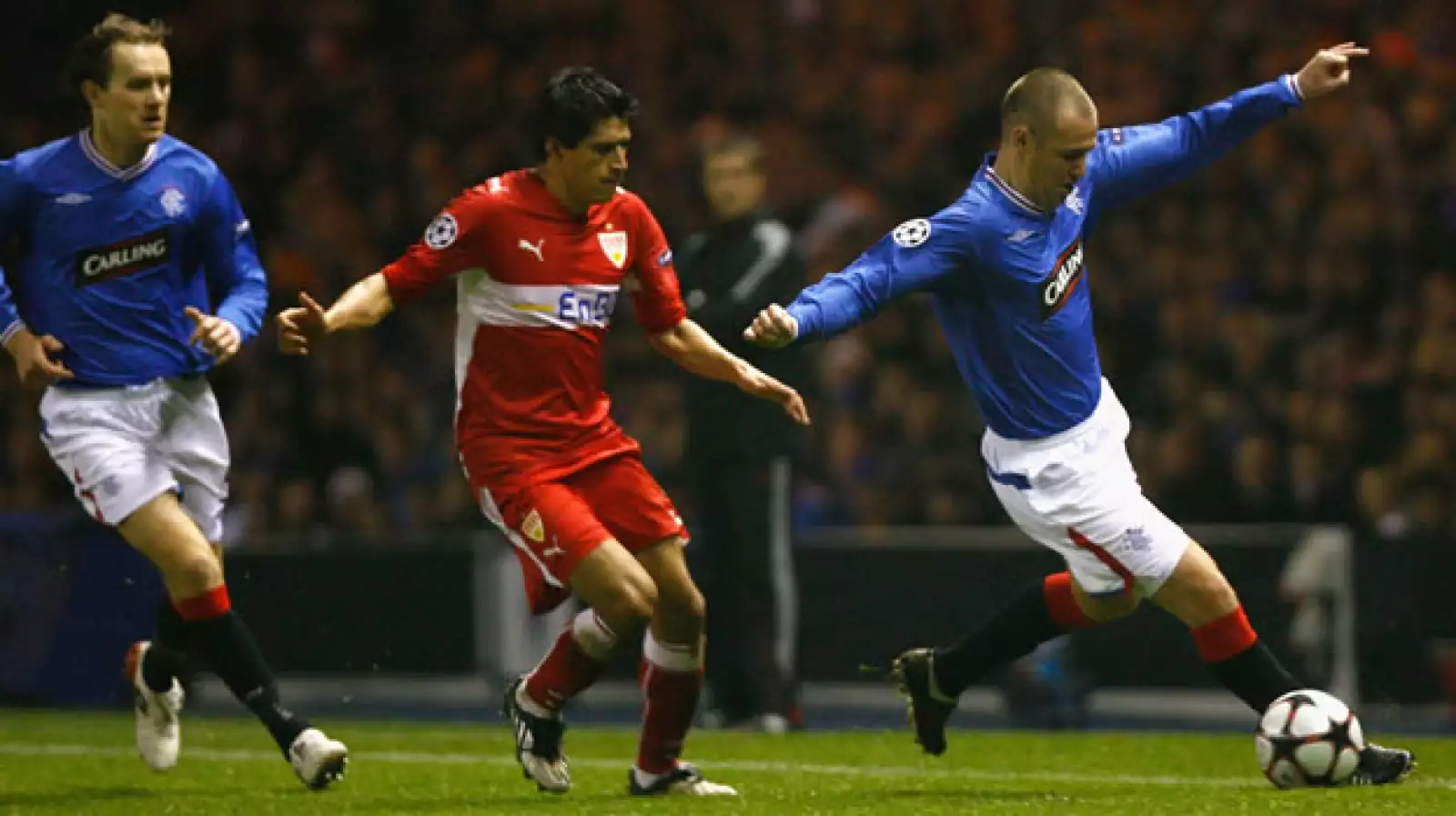 Ricardo Osorio, defensa del Sttutgart alemán, decidió apostar por Europa en 2006