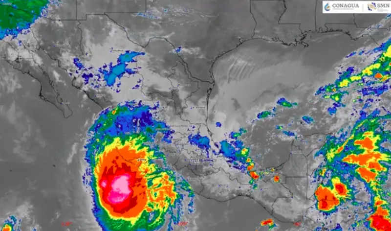 Imagen satelital del avance del huracán Trudy sobre el Pacífico mexicano.