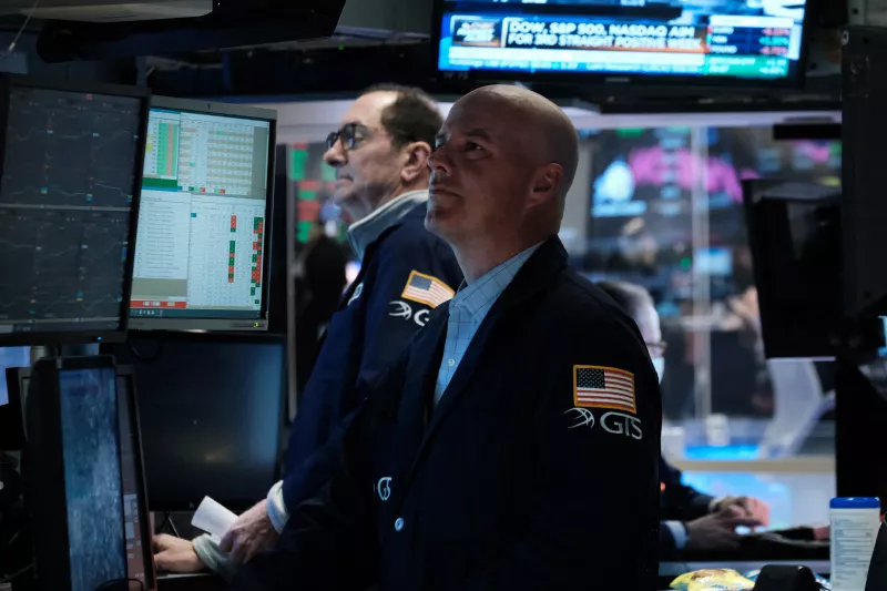 ¿Cómo afectaría a los mercados y trading la eliminación del horario de verano?