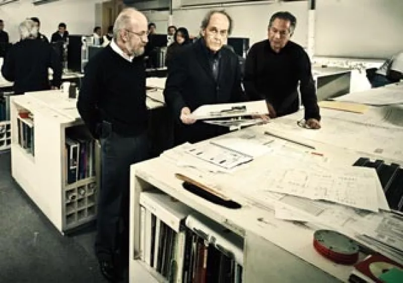 Teodoro González de León considera que el recinto de sesiones es el principal problema del diseño arquitectónico del nuevo edificio del Senado. (Foto: Klint&Photo)