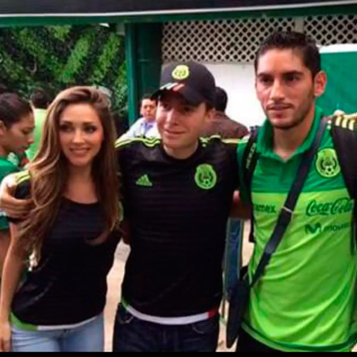 Asimismo la pareja convivió con los jugadores luego del partido, felicitándolos por su desempeño.