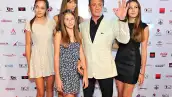 En el marco del FICA el presidente de Grupo Carso fue invitado a la ceremonia de reconocimiento a la trayectoria del actor estadounidense. Convivió con él y se tomó las más divertidas fotos.
