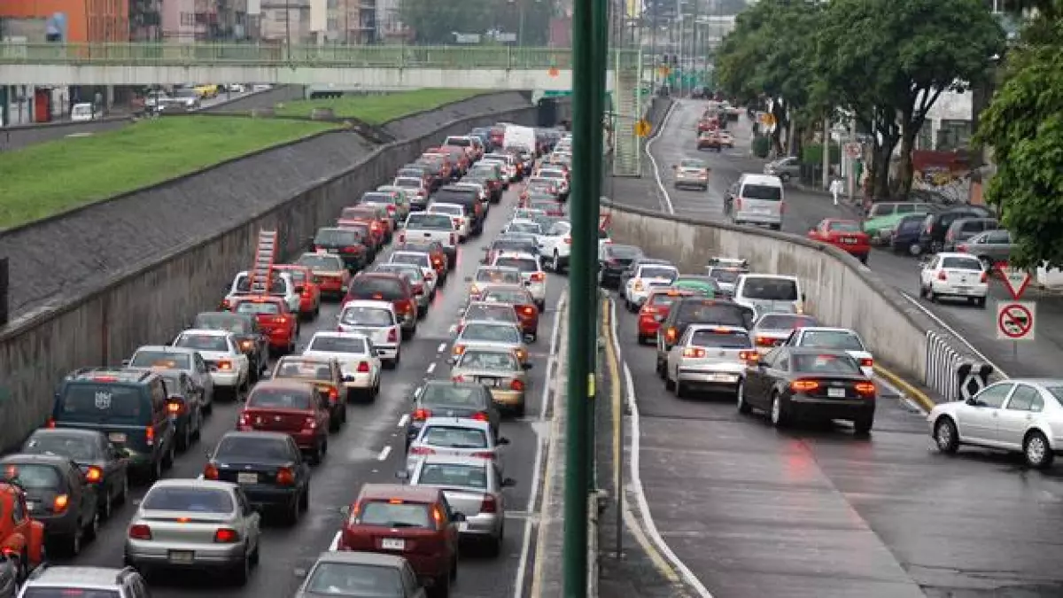 Trafico por encharcamientos en el Distrito Federal