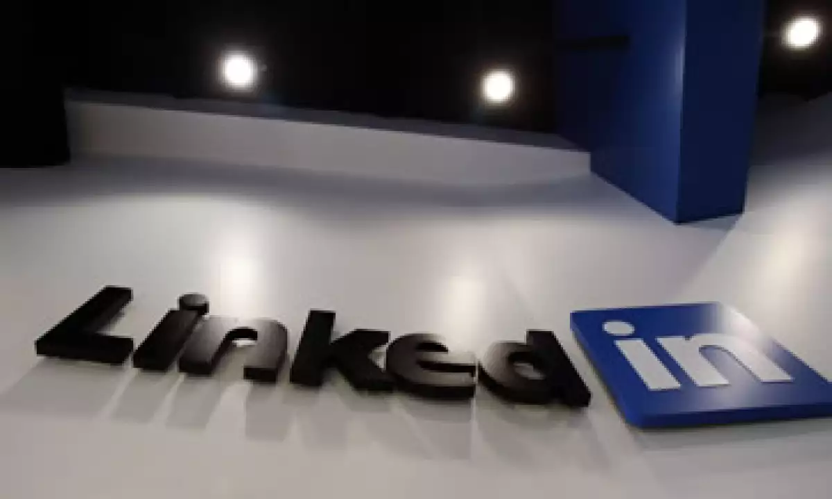 Los piratas informáticos ni siquiera tienen que esforzarse tanto para aprovechar la mina que les ofrece LinkedIn. (Foto: AP)