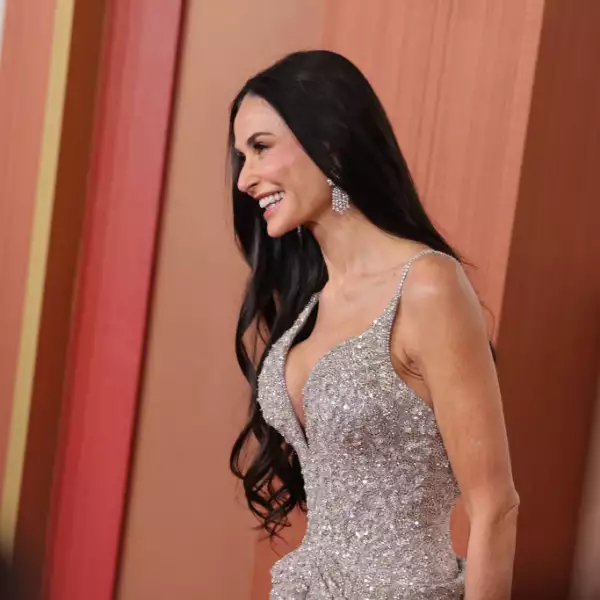 demi-moore-oscar-2025