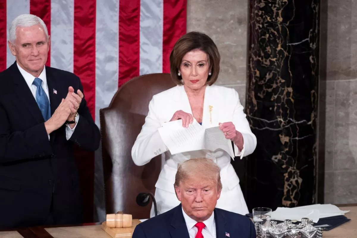 Nancy Pelosi y Donald Trump.jpg