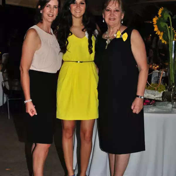 Judith Franco de Juáez, Ady Ortiz y Martha Castro de Ortiz
