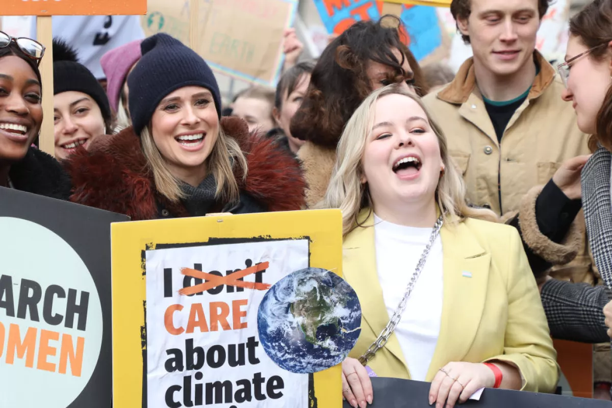 Nicola Coughlan en una protesta por la crisis climática
