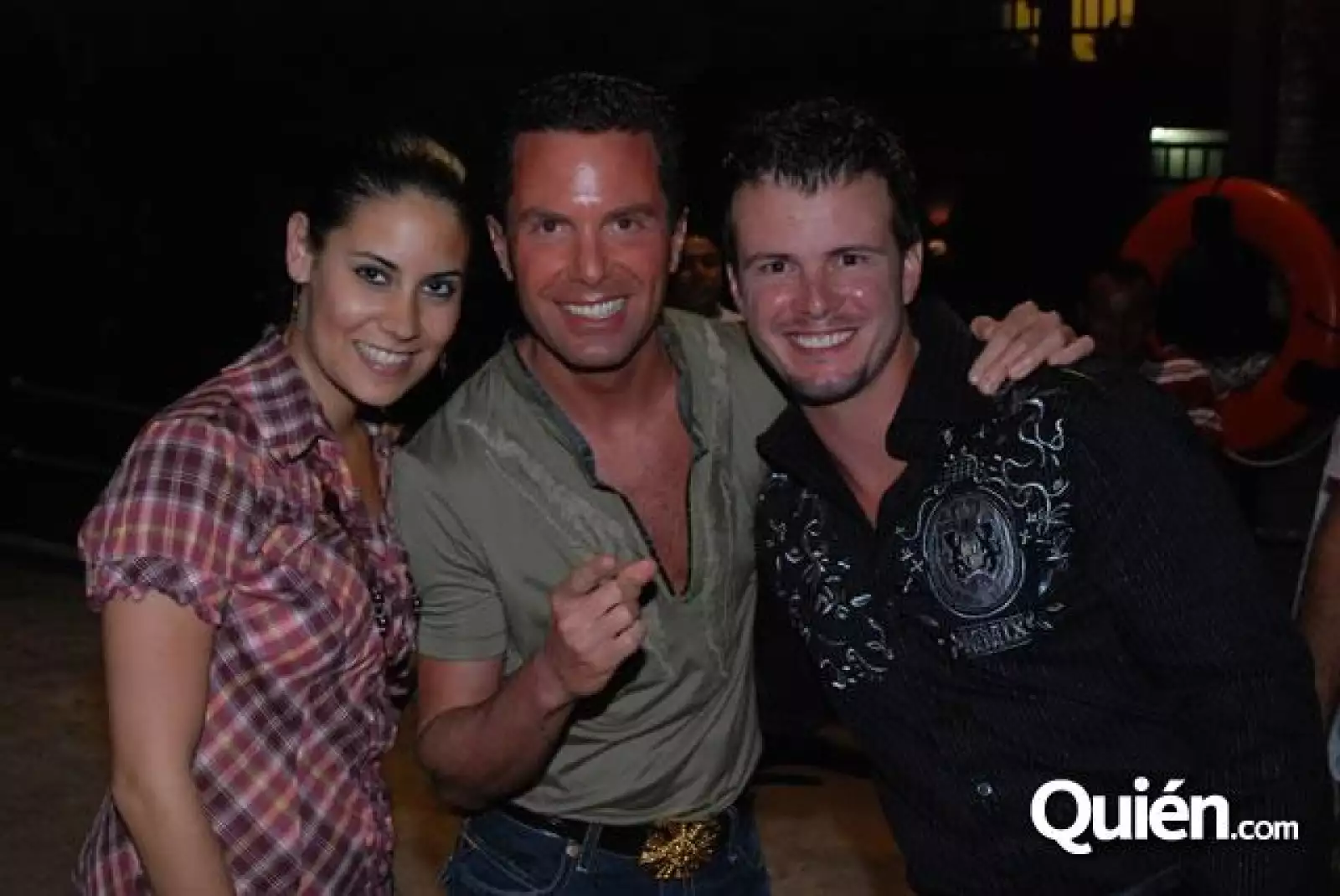 Fiesta en yate de Marcos Constandse