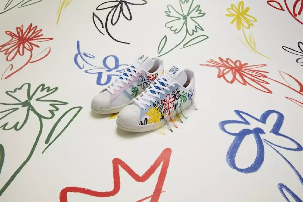 Life and Style Superearth 4.jpg