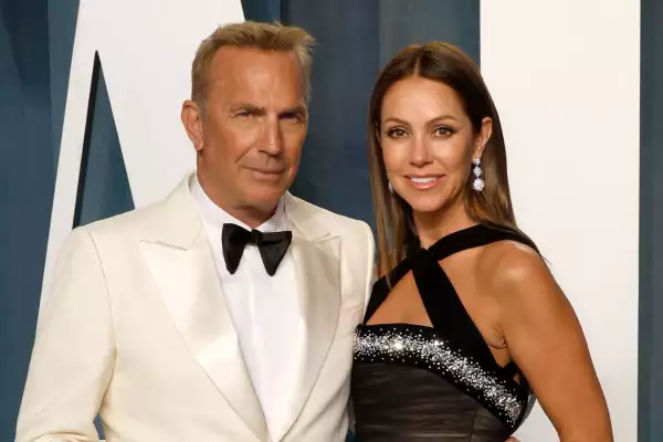 Kevin Costner y Christine Baumgartner