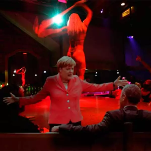 La postura de los mandatarios fue objeto de burlas.