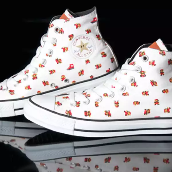 La firma de calzado deportivo se asoció con Nintendo para producir unos tennis especiales, celebrando al videojuego Super Mario Bros.