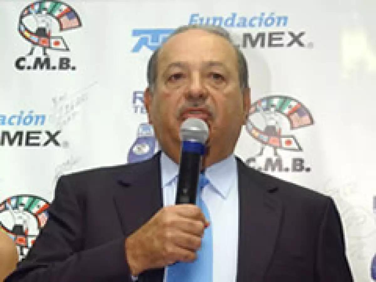 El magnate mexicano ha estado comprando diversas empresas, en medio de la crisis. (Foto: Notimex)