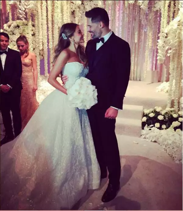 La pareja lució enamorada y muy feliz la noche de ayer.