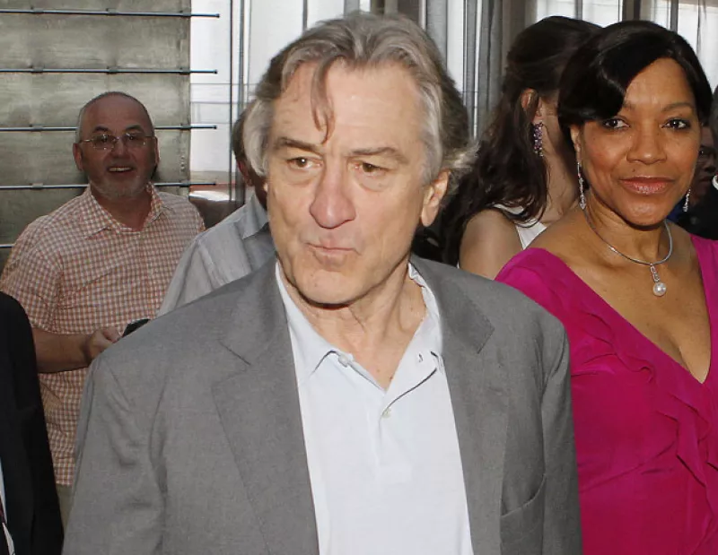 El incidente no tuvo ninguna pérdida humana, ya que el artista se encontraba fuera del país.