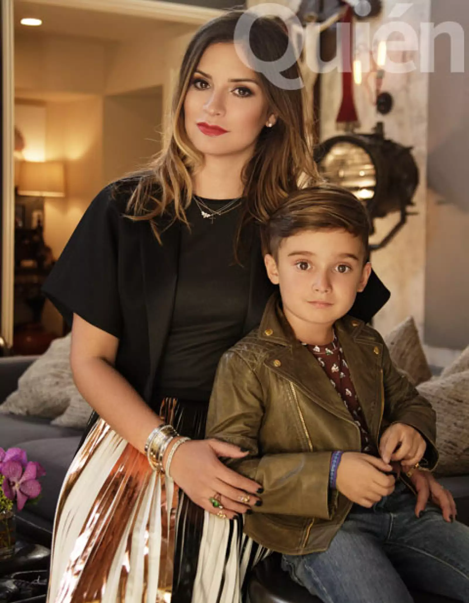 Luisa Fernanda platicó que Mateo es un niño como cualquier otro y que cuando juega con sus amigos prefiere una t-shirt blanca y shorts.