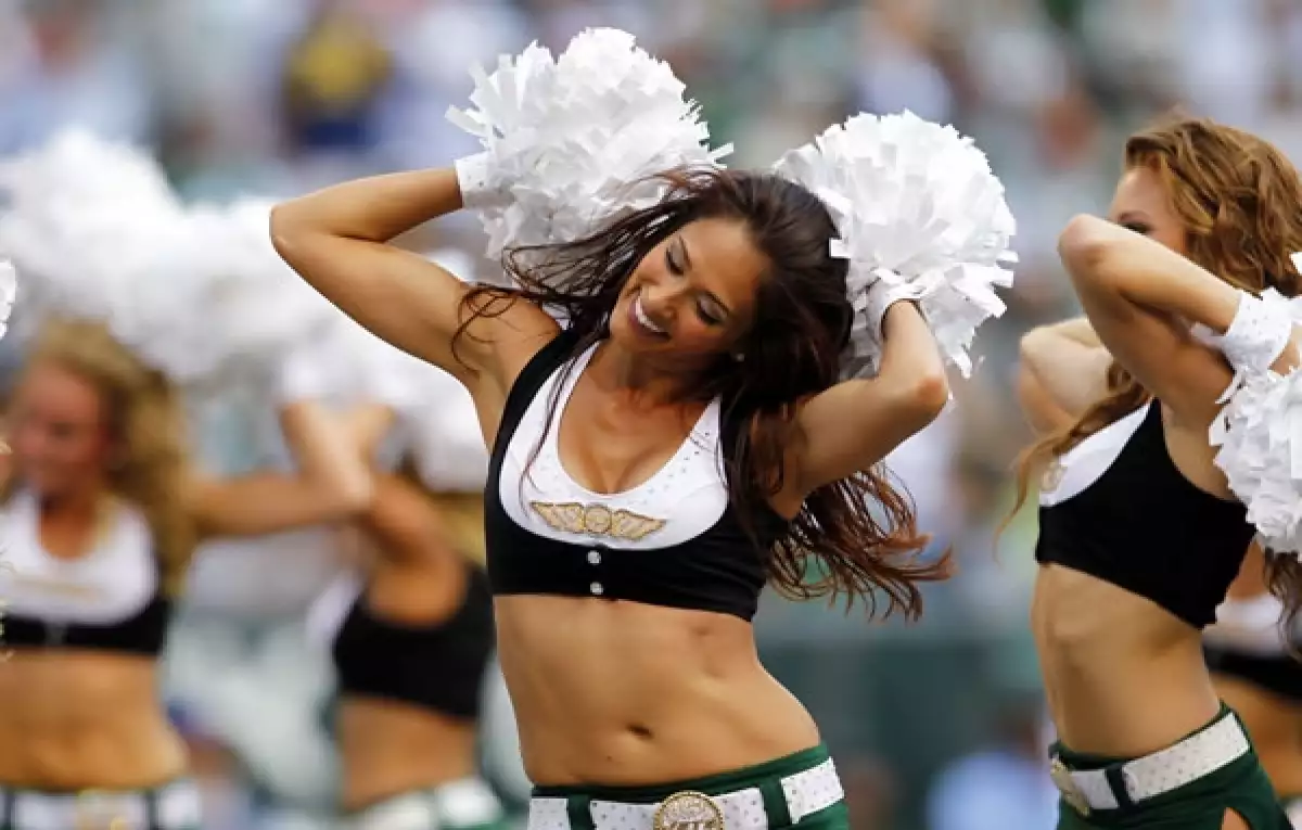 Cameron Diaz, en octavo lugar; Salma Hayek, en noveno; Sofía Vergara, en décimo.