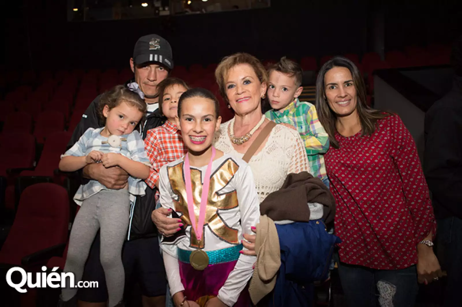 Isabel Urquidi, Ricardo García, Matias Urquidi, Cecilia Romero, Lucas Urquidi, Paulina Fernández y María José García