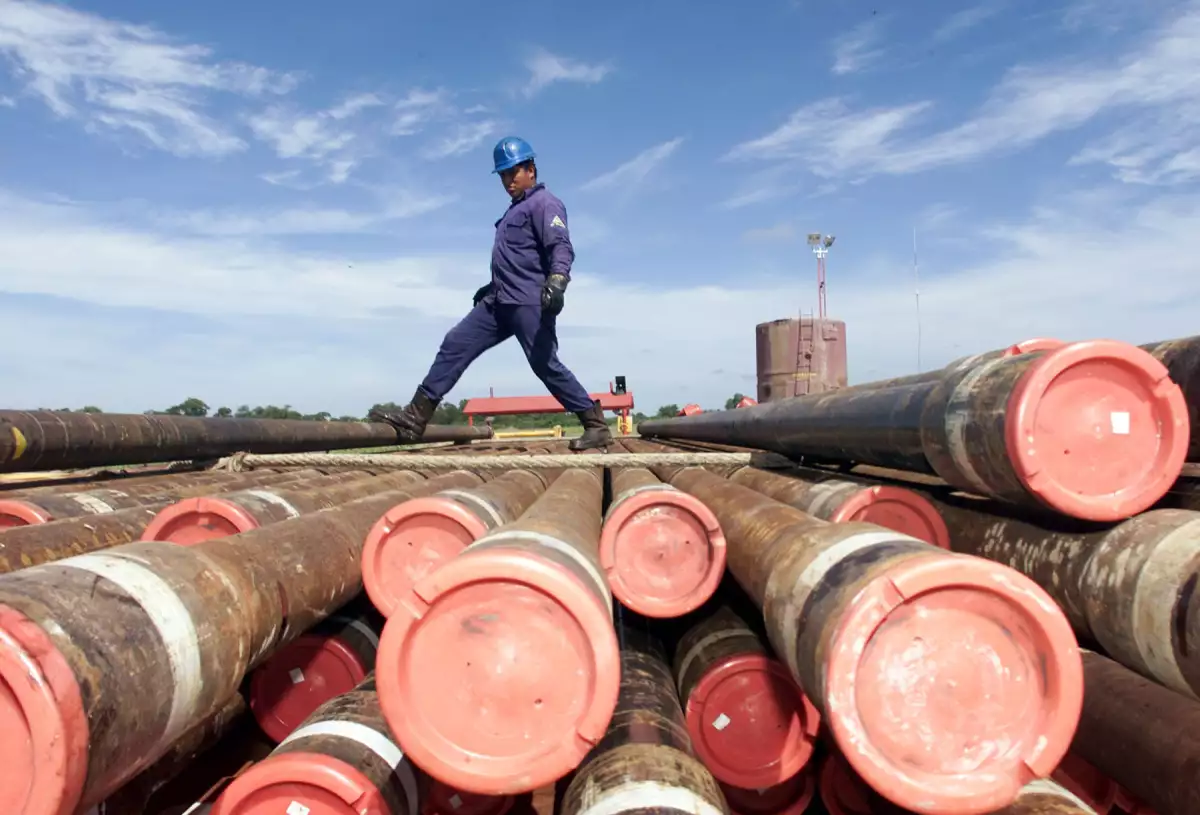 Hacienda: el precio del petróleo tiene un escenario poco optimista para 2025