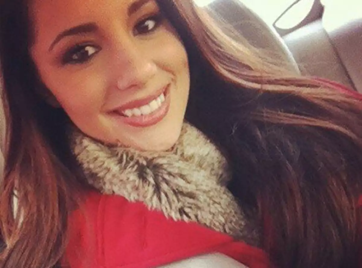 Melissa King, de 18 años, ayer entregó la corona luego de que se hiciera público un video con contenido sexual en donde supuestamente ella aparece.