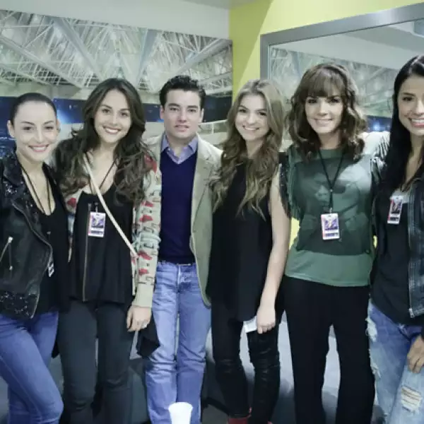 Marimar Vega, Zuria Vega, Jorge Alvarez, Sofía Castro, Rossana Nájera y Maria Fernanda Quiroz.