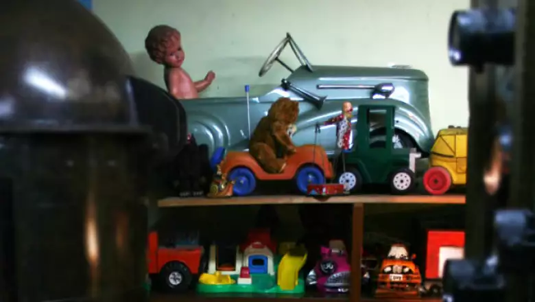 La colección de Roberto Shimizu se inició en 1955 cuando él tenía 10 años y rescataba los juguetes que le gustaban de la juguetería de su padre.