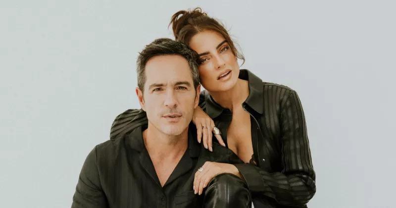 Aislinn Derbez y Mauricio Ochmann