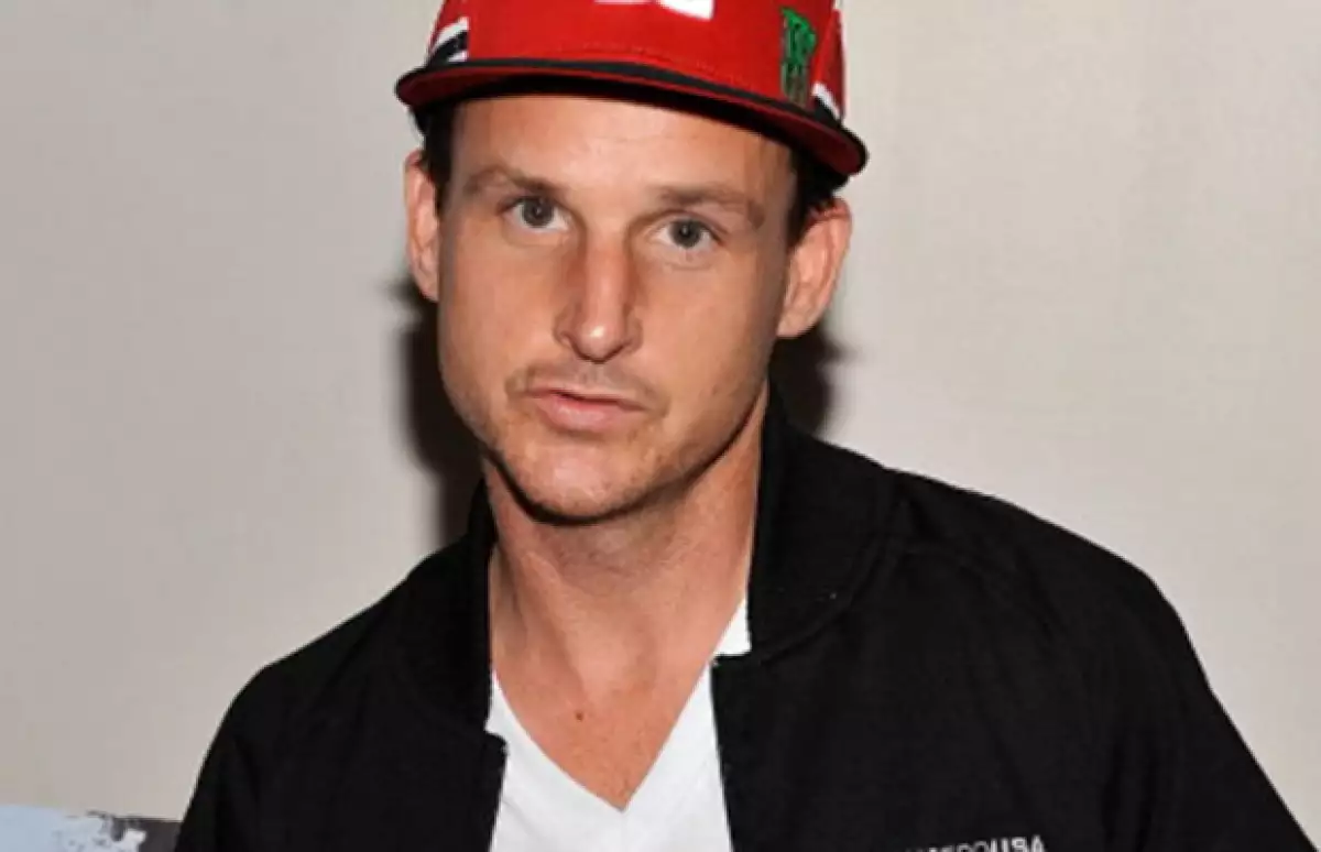 Erik Roner, conductor del programa ‘Nitro Circus’, murió al instante tras impactarse a gran velocidad contra un árbol.