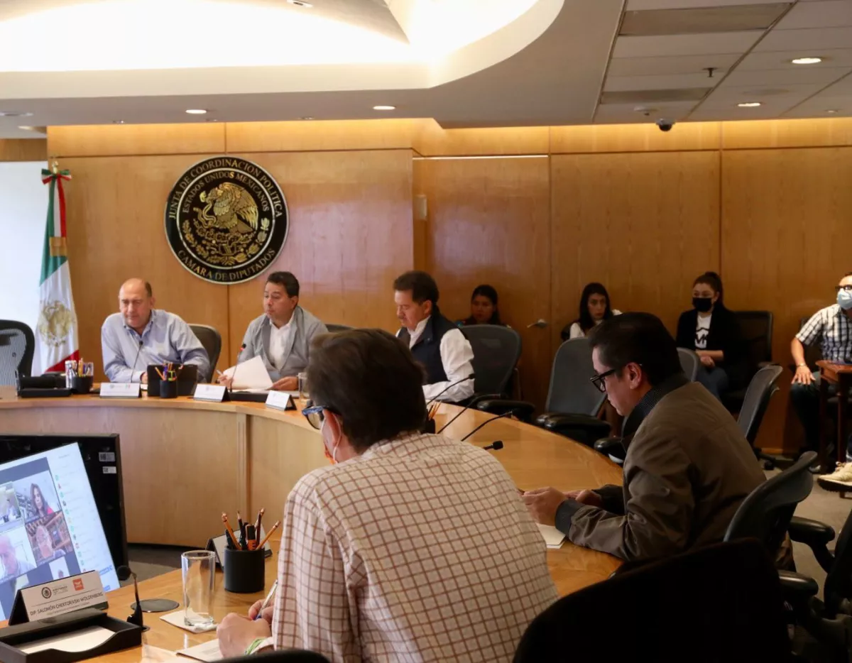 Sesión dominical de la Jucopo de San Lázaro con ausencias.