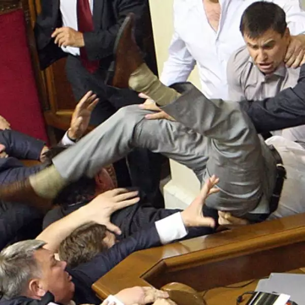 Ucrania Parlamento pelea 3