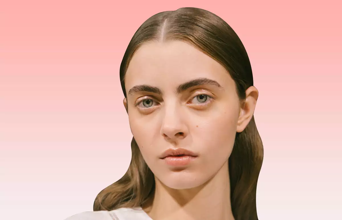 gabriela hearst S21-cloud skin-glass skin-piel-complexion-skincare-maquillaje.jpg