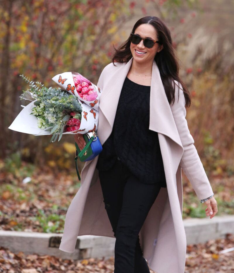 Meghan Markle abrigo rosa